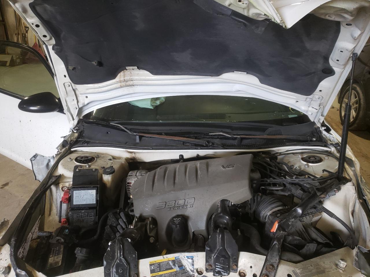 Photo 7 from auction – 2005 CHEVROLET MONTE CARL with VIN 2G1WX15K759267955