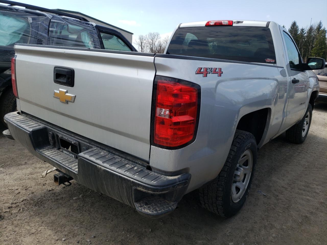 Photo 4 from auction – 2018 CHEVROLET SILVERADO with VIN 1GCNKNEC8JZ354975
