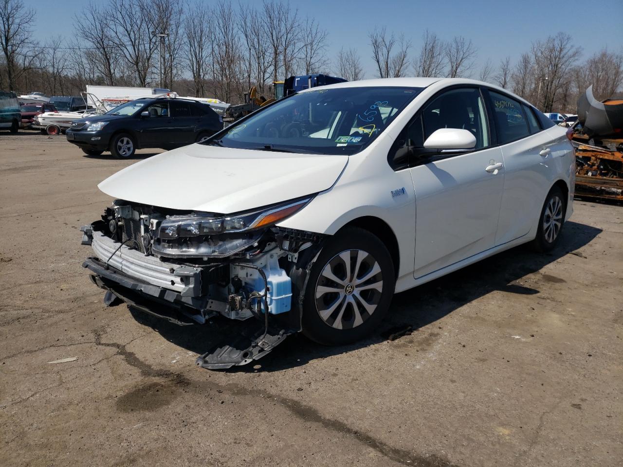 Photo 2 from auction – 2020 TOYOTA PRIUS PRIM with VIN JTDKARFP7L3148342