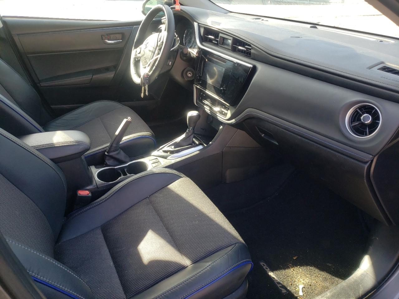 Photo 5 from auction – 2018 TOYOTA COROLLA L with VIN 2T1BURHEXJC069206