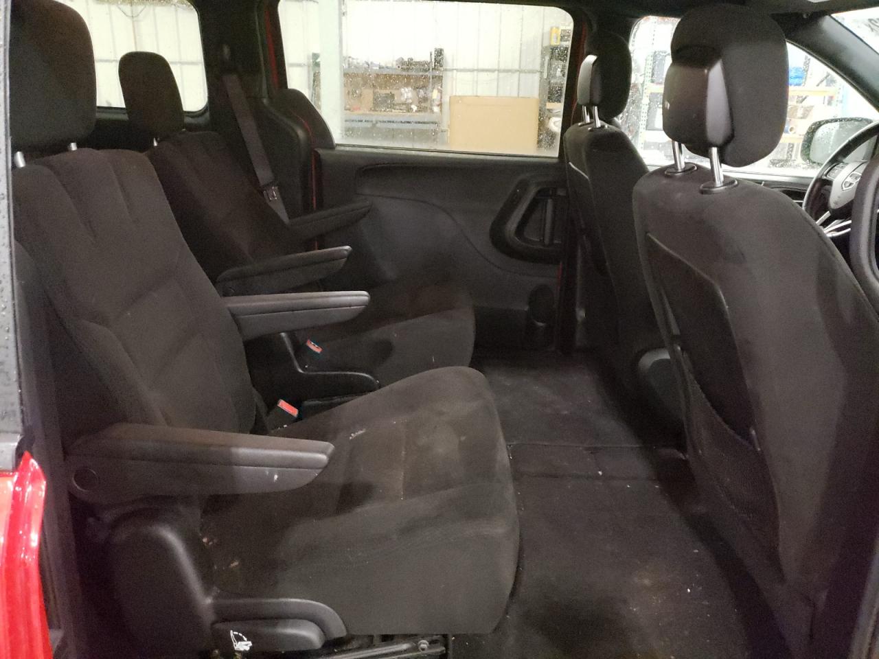 Photo 6 from auction – 2015 DODGE GRAND CARA with VIN 2C4RDGBG3FR636327