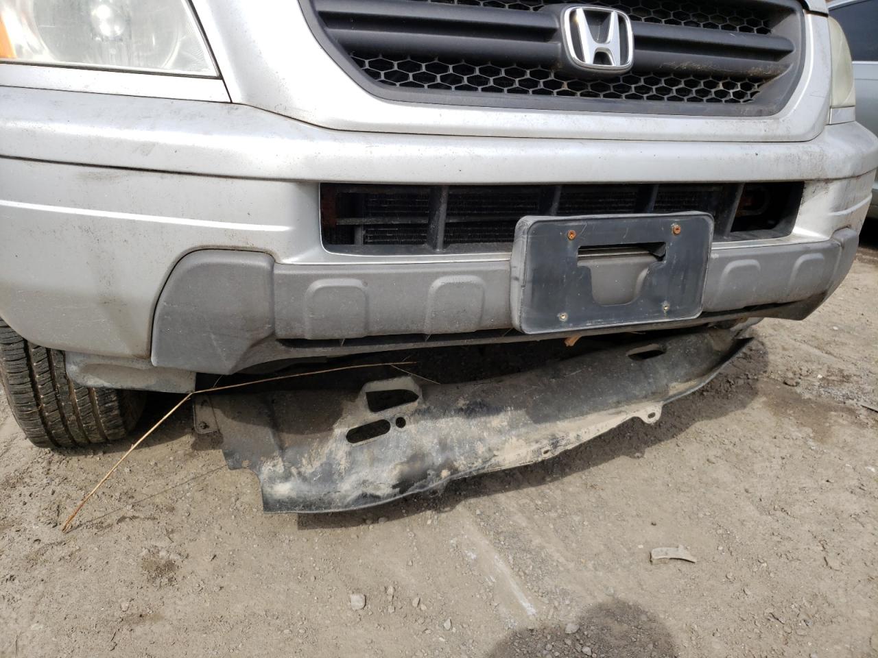 Photo 9 from auction – 2003 HONDA PILOT EXL with VIN 2HKYF18683H525914