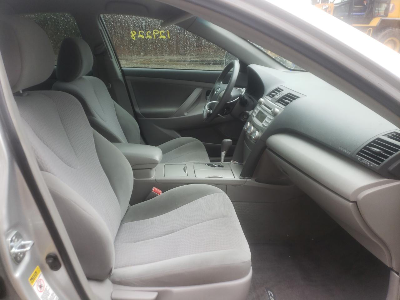 Photo 5 from auction – 2011 TOYOTA CAMRY BASE with VIN 4T1BF3EK4BU687901