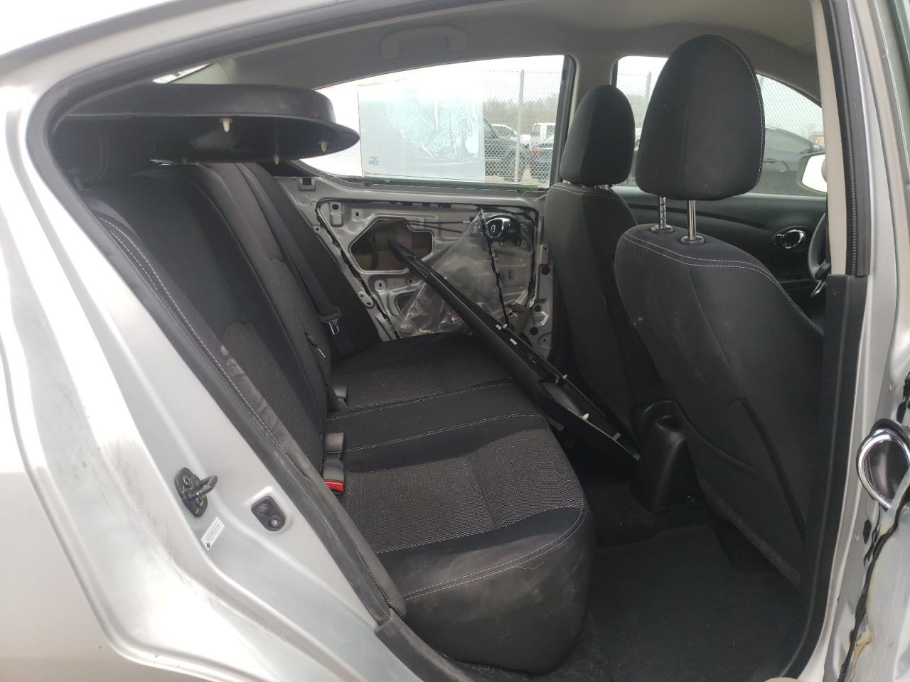Photo 6 from auction – 2016 NISSAN VERSA S with VIN 3N1CN7AP2GL887166