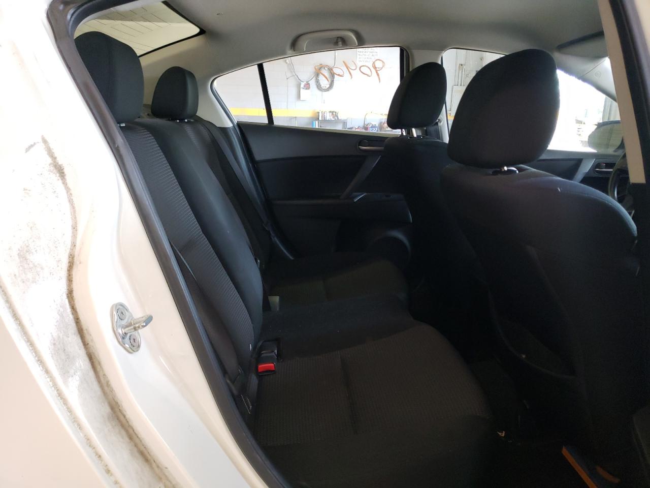 Photo 6 from auction – 2013 MAZDA 3 I with VIN JM1BL1UP5D1786732