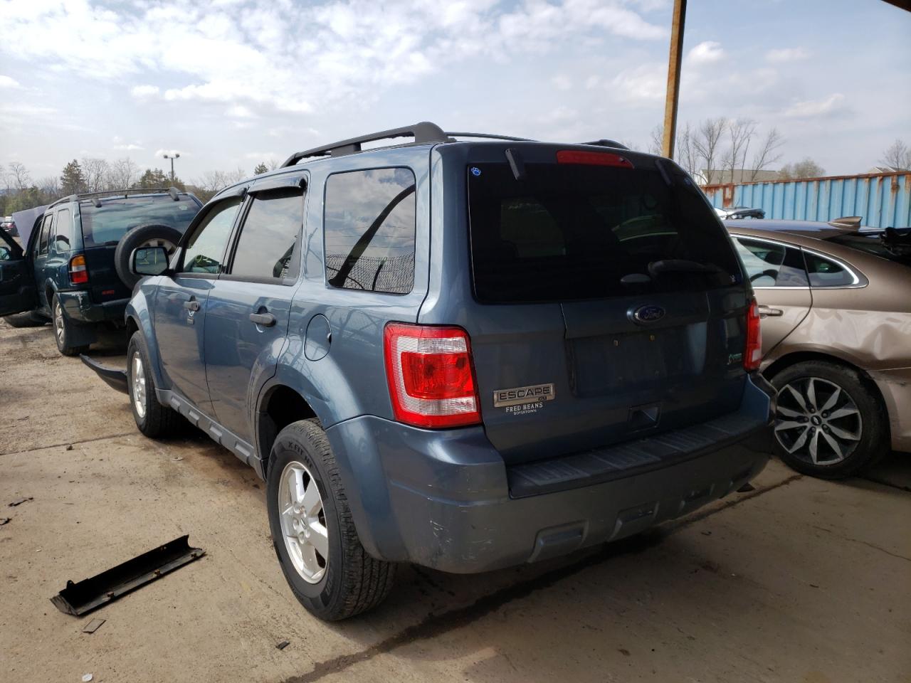 Photo 3 from auction – 2011 FORD ESCAPE XLT with VIN 1FMCU9DG6BKB18439