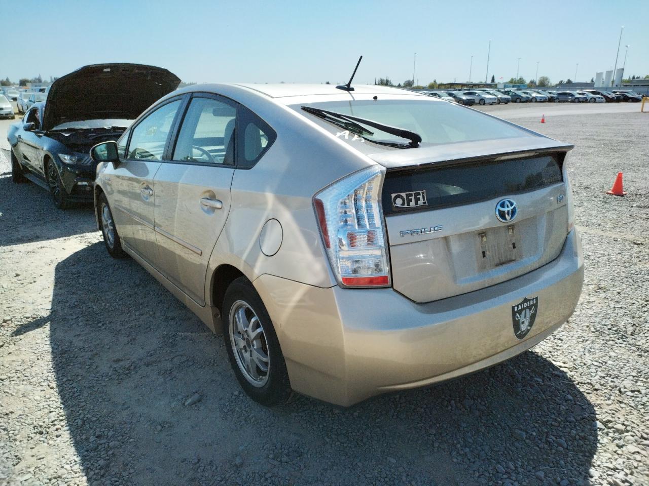 Photo 3 from auction – 2011 TOYOTA PRIUS with VIN JTDKN3DU6B0279174