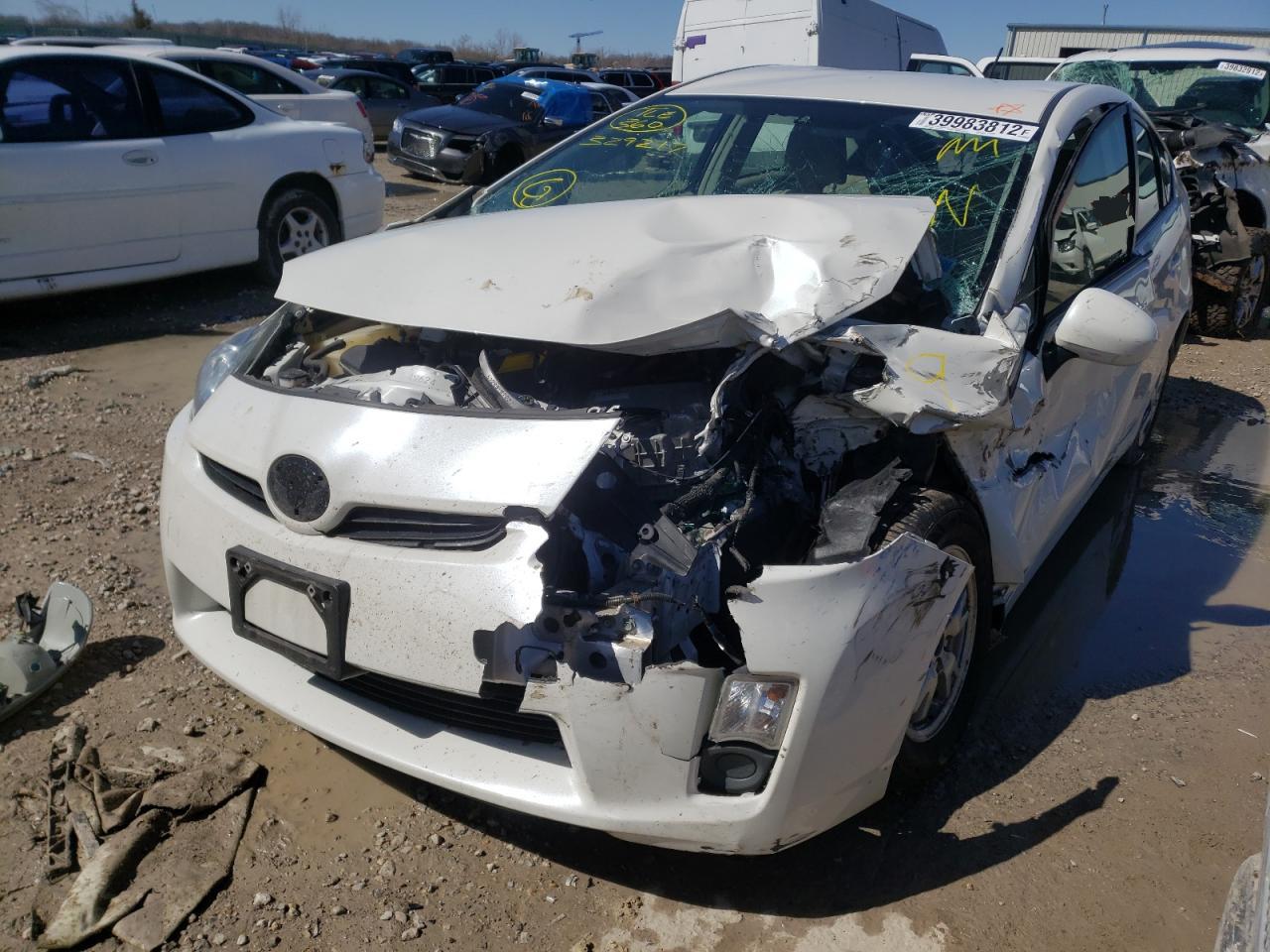 Photo 2 from auction – 2011 TOYOTA PRIUS with VIN JTDKN3DU8B0329217