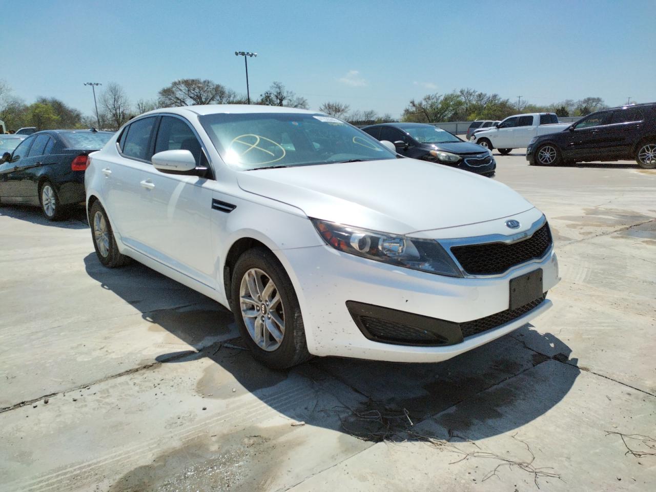 KIA OPTIMA LX 2011 with VIN KNAGM4A70B5132555 - Photo from auction