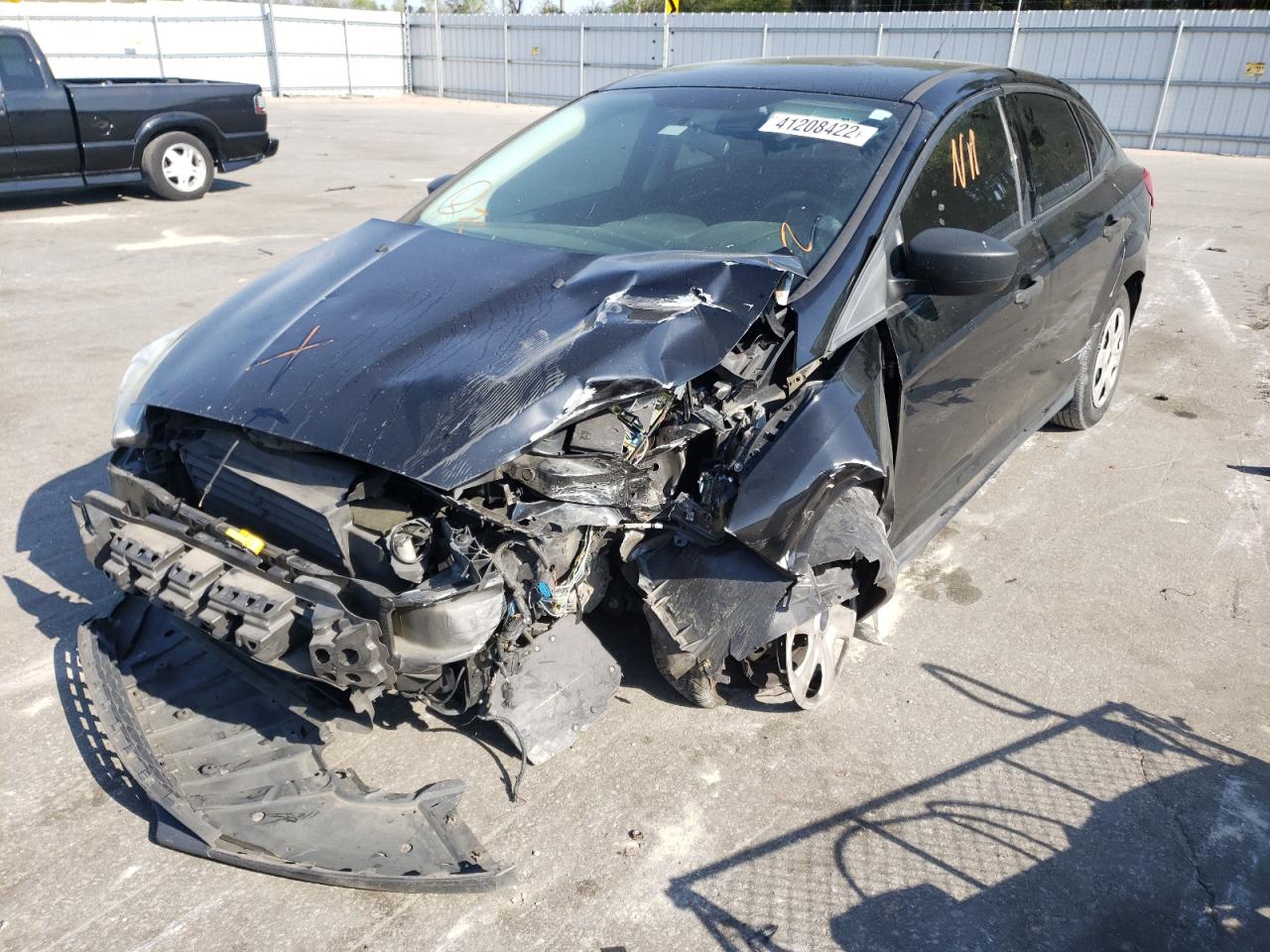 Photo 2 from auction – 2016 FORD FOCUS S with VIN 1FADP3E29GL237030