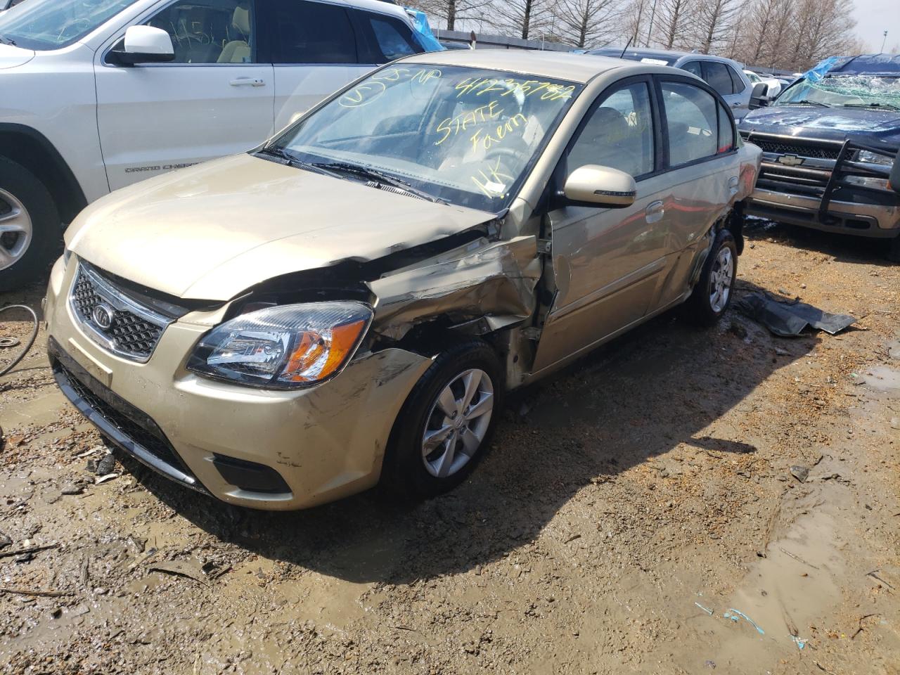 Photo 2 from auction – 2011 KIA RIO BASE with VIN KNADH4A31B6734105