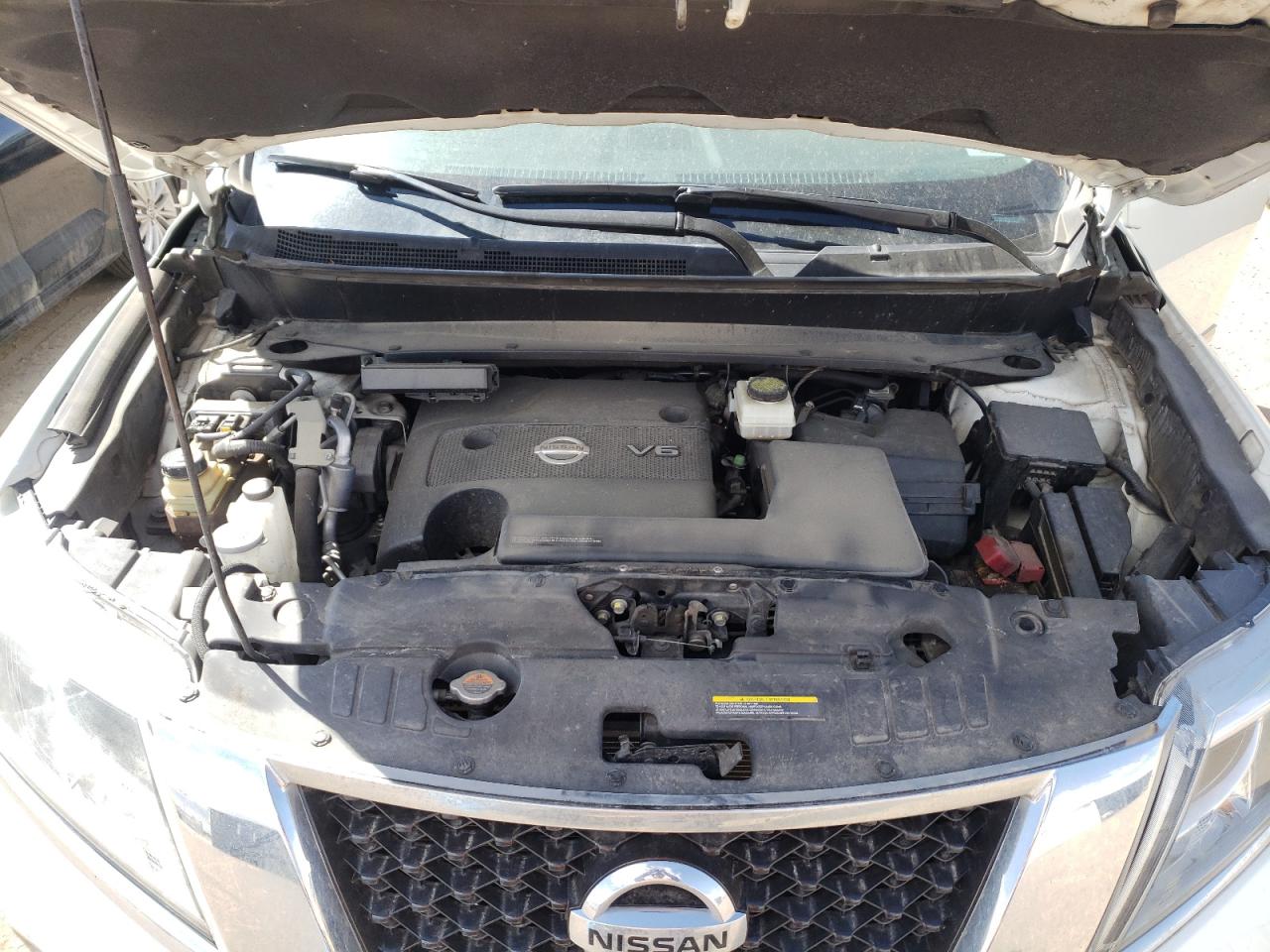Photo 7 from auction – 2015 NISSAN PATHFINDER with VIN 5N1AR2MM0FC691259