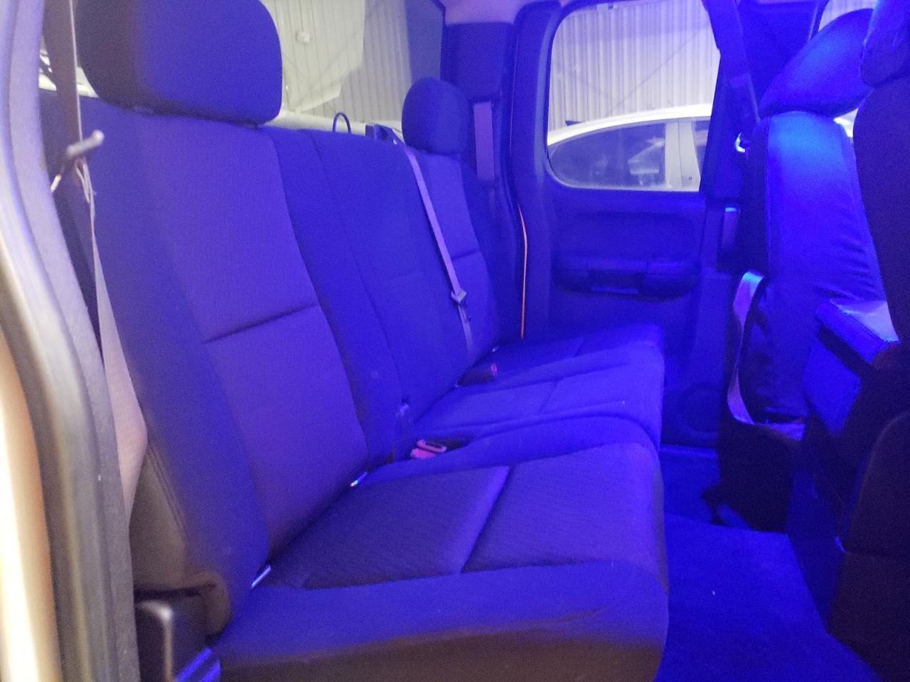 Photo 6 from auction – 2011 CHEVROLET SILVERADO with VIN 1GCRKSE32BZ220254