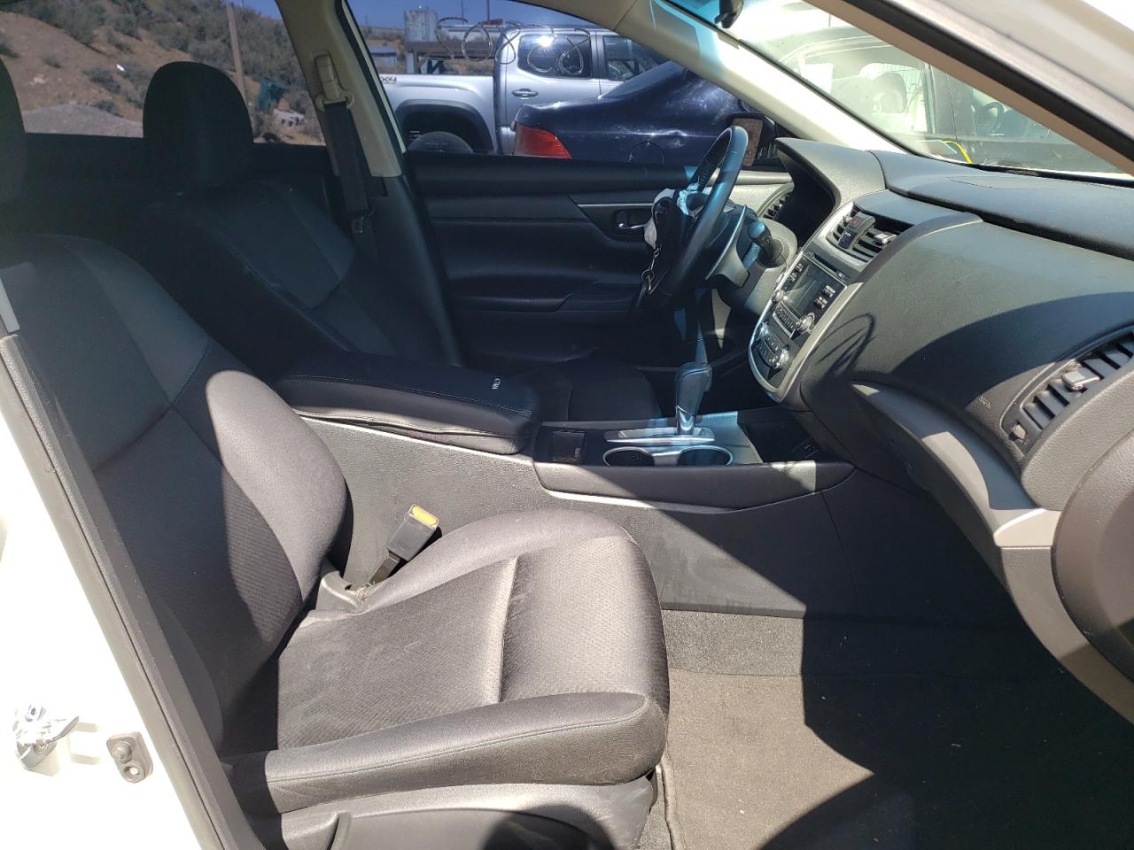 Photo 5 from auction – 2016 NISSAN ALTIMA 2.5 with VIN 1N4AL3AP2GC224510