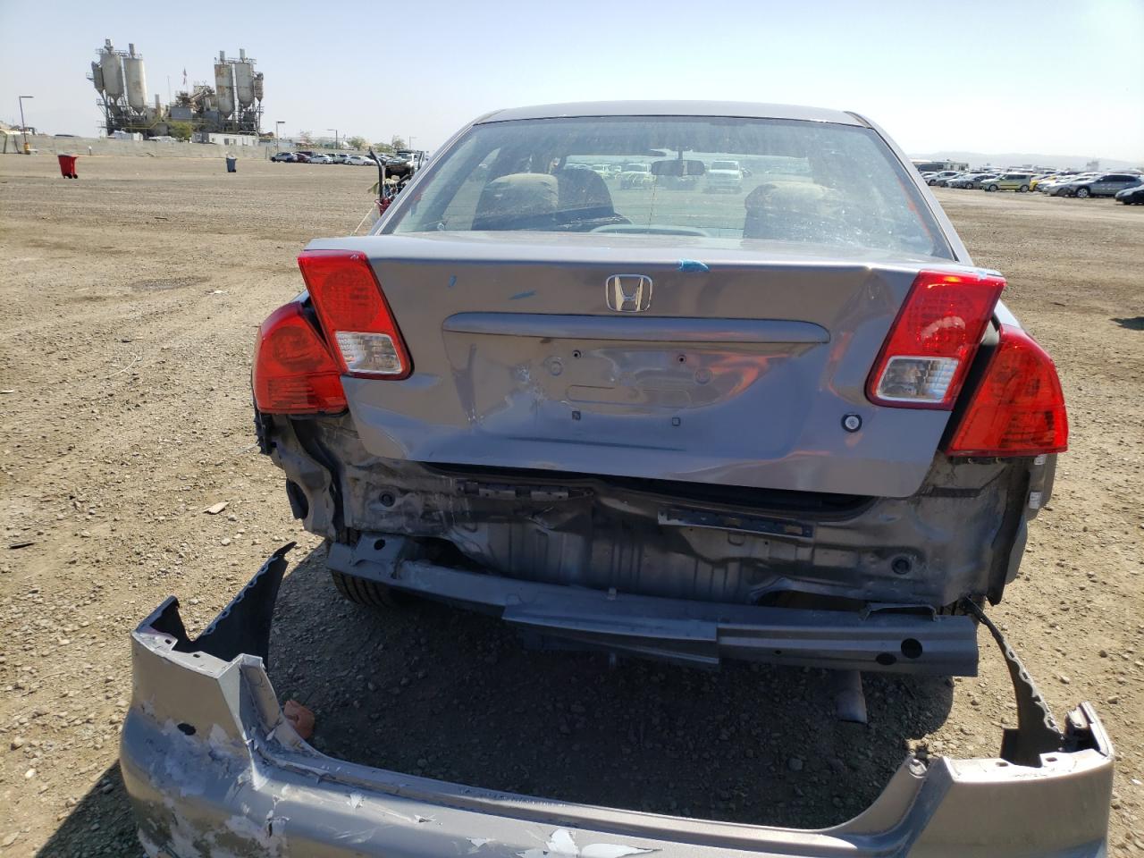 Photo 9 from auction – 2004 HONDA CIVIC LX with VIN 2HGES16574H568564