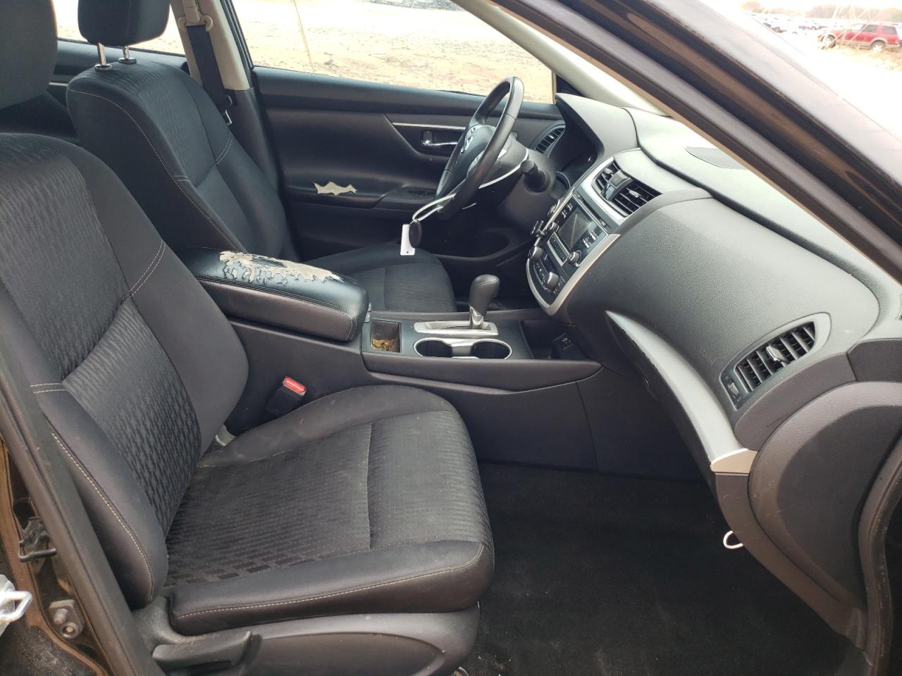 Photo 5 from auction – 2017 NISSAN ALTIMA 2.5 with VIN 1N4AL3AP4HC228009