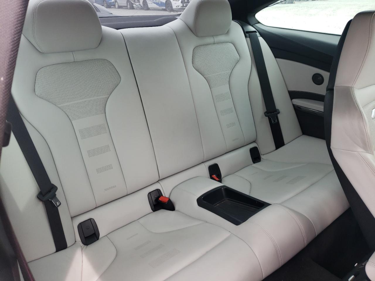 Photo 6 from auction – 2016 BMW M4 with VIN WBS3R9C54GK338846