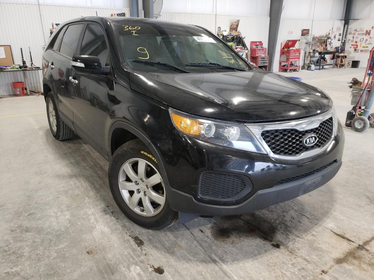 KIA SORENTO BA 2011 with VIN 5XYKT3A16BG171664 - Photo from auction