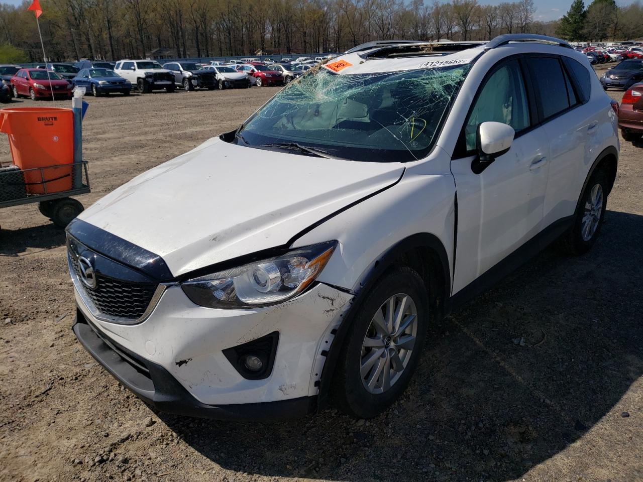 Photo 2 from auction – 2014 MAZDA CX-5 TOURI with VIN JM3KE2CY3E0418221