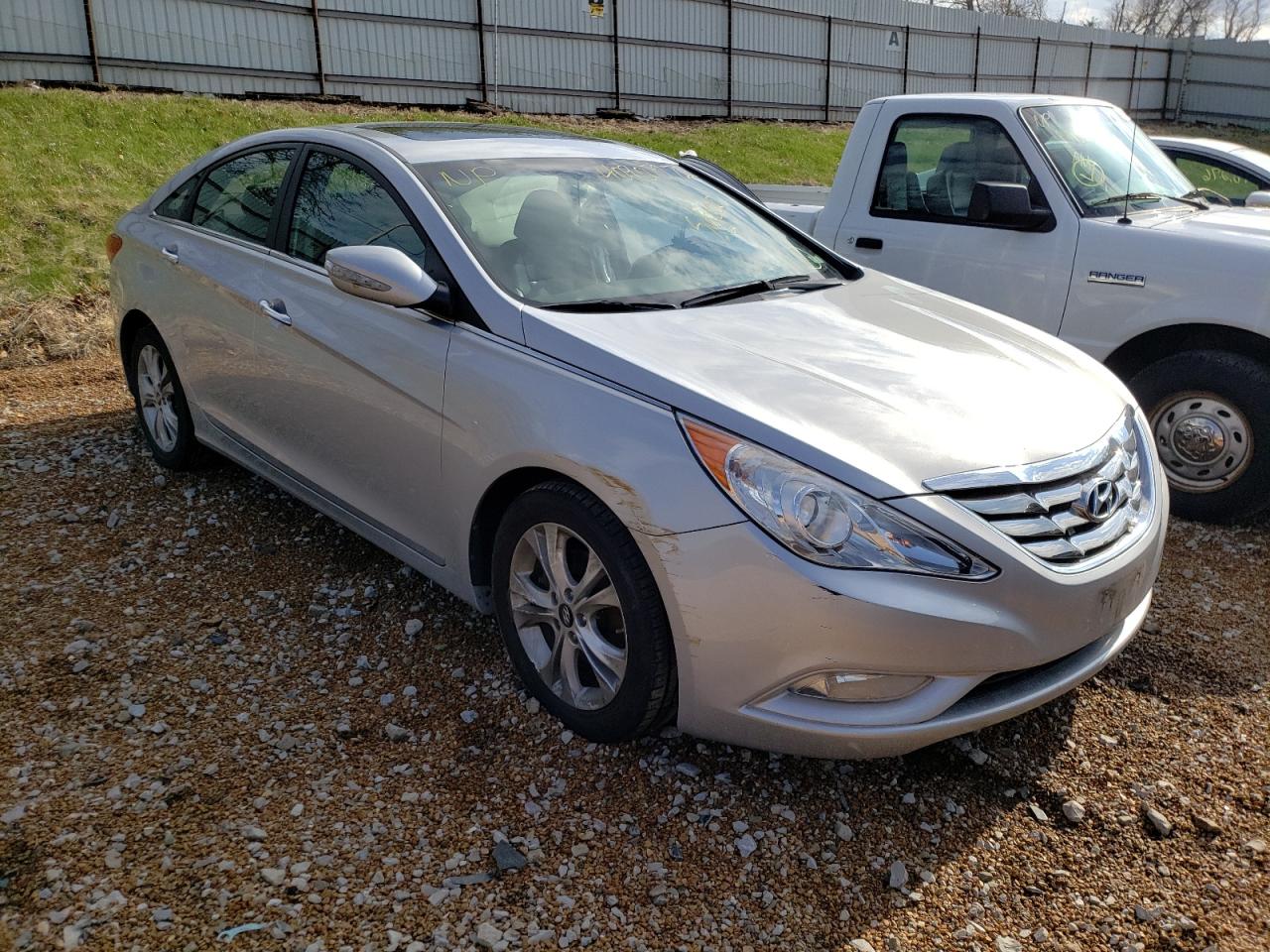 Photo 1 from auction – 2011 HYUNDAI SONATA SE with VIN 5NPEC4AB5BH293856