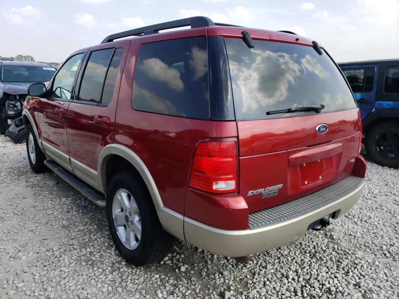 Photo 3 from auction – 2005 FORD EXPLORER E with VIN 1FMZU64K25ZA20338