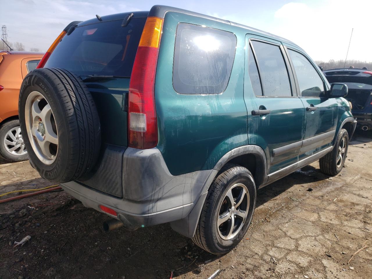 Photo 4 from auction – 2002 HONDA CR-V LX with VIN JHLRD68452C007360