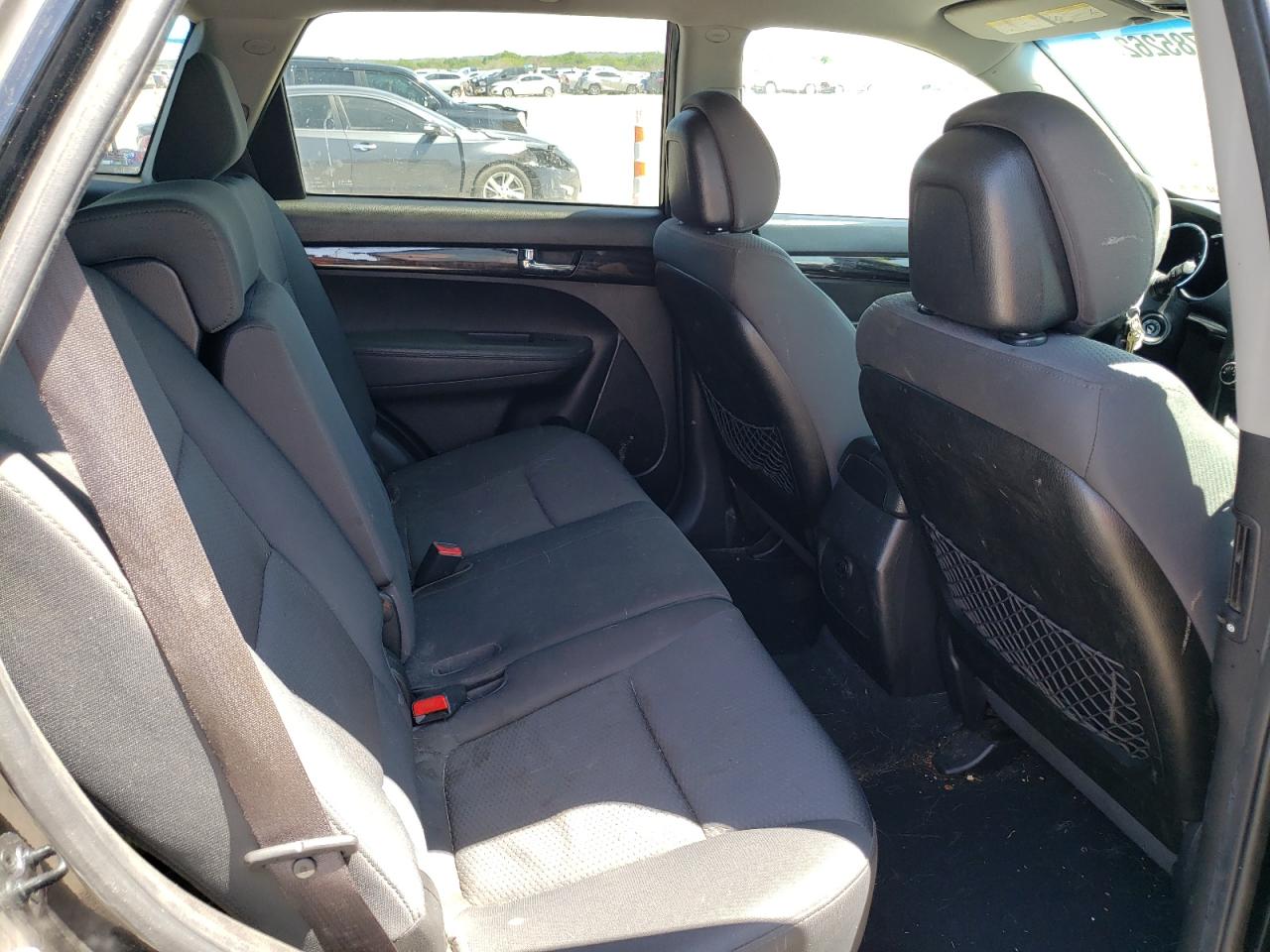 Photo 6 from auction – 2012 KIA SORENTO BA with VIN 5XYKT3A15CG202789