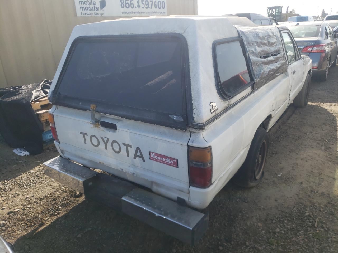 Photo 4 from auction – 1985 TOYOTA PICKUP 1/2 with VIN JT4RN55D4F0095107