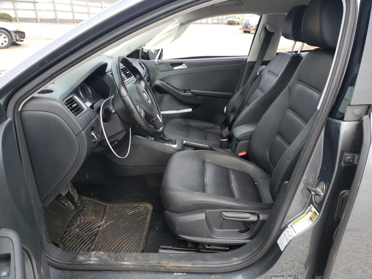 Photo 5 from auction – 2012 VOLKSWAGEN JETTA SE with VIN 3VWDP7AJ2CM403747