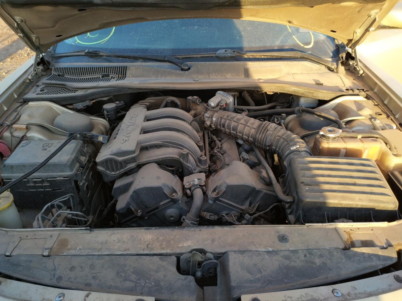 Photo 7 from auction – 2010 DODGE CHARGER with VIN 2B3CA4CD4AH215041