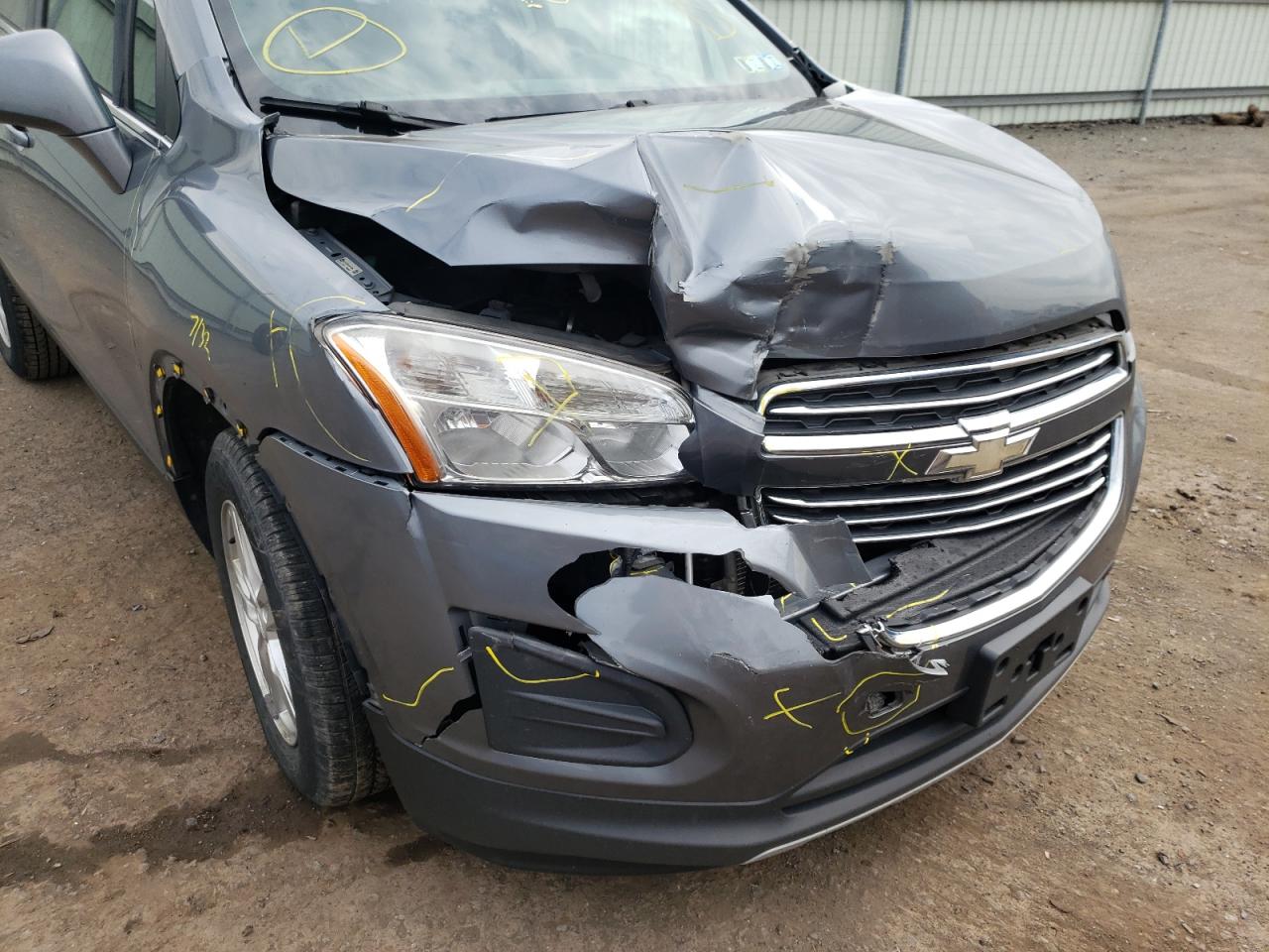 Photo 9 from auction – 2015 CHEVROLET TRAX 1LT with VIN KL7CJLSB1FB111984