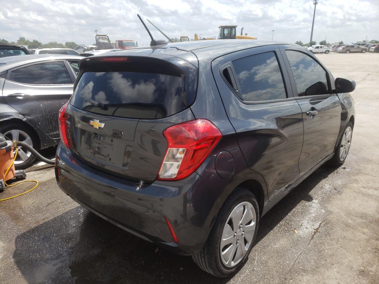 Photo 4 from auction – 2017 CHEVROLET SPARK LS with VIN KL8CA6SA3HC753429