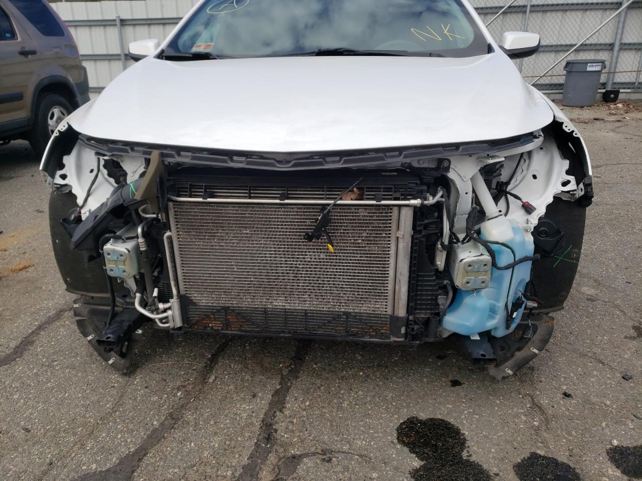 Photo 9 from auction – 2019 CHEVROLET MALIBU LT with VIN 1G1ZD5ST4KF106590