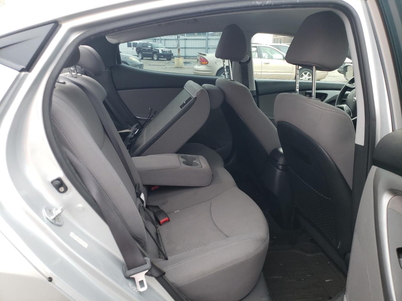 Photo 6 from auction – 2014 HYUNDAI ELANTRA SE with VIN KMHDH4AEXEU146204