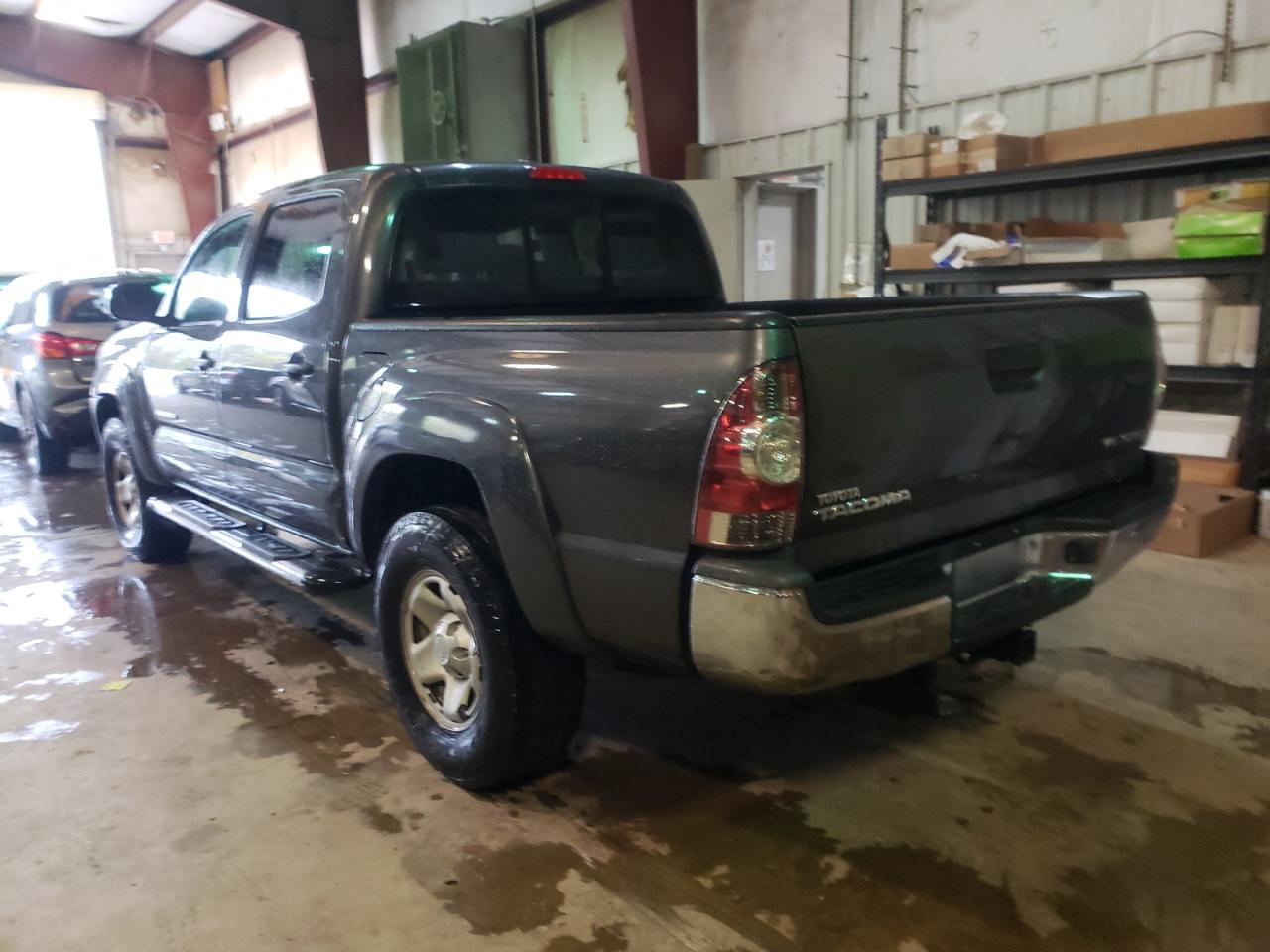 Photo 3 from auction – 2010 TOYOTA TACOMA DOU with VIN 3TMLU4EN1AM054595
