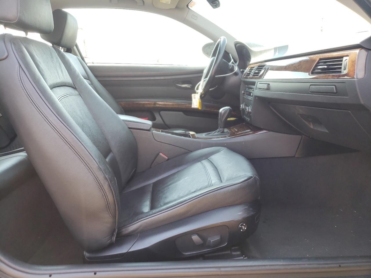Photo 5 from auction – 2007 BMW 328 XI with VIN WBAWC33517PD06894