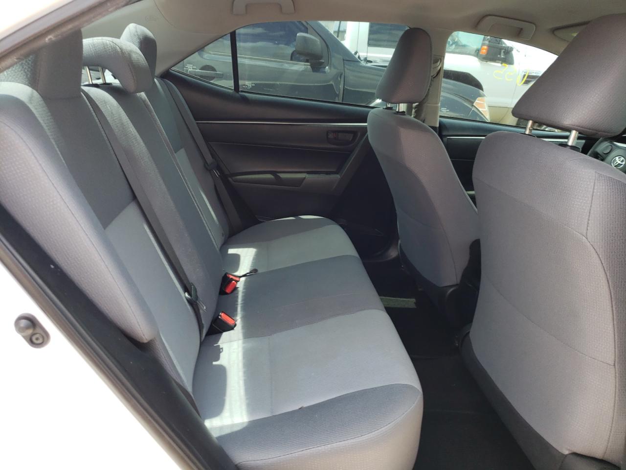Photo 6 from auction – 2014 TOYOTA COROLLA L with VIN 2T1BURHE0EC195998