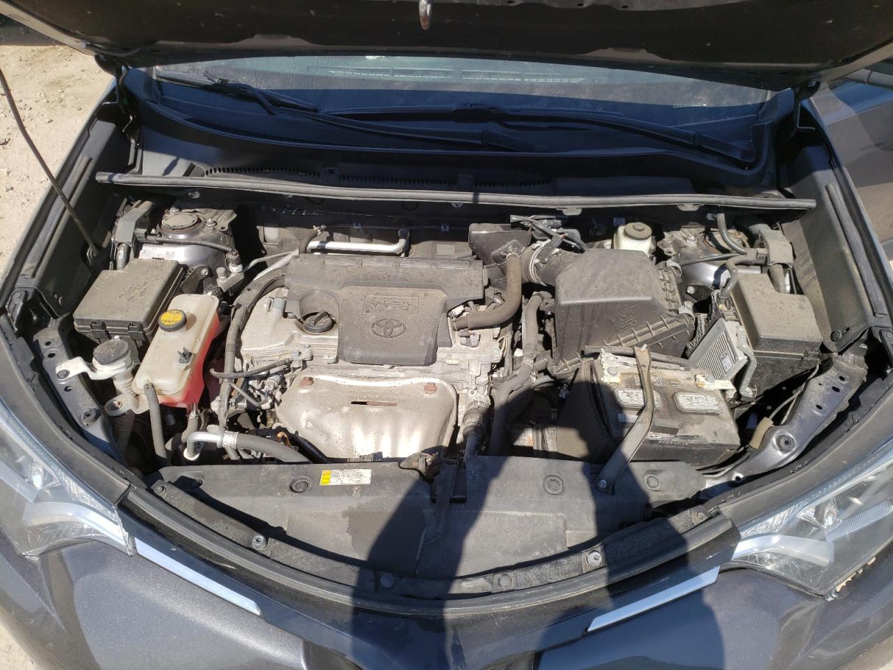 Photo 7 from auction – 2018 TOYOTA RAV4 LE with VIN 2T3BFREV9JW750865