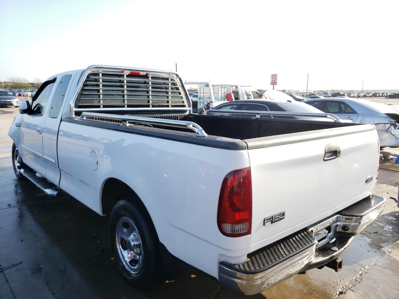 Photo 3 from auction – 2003 FORD F150 with VIN 1FTRX17L53NA55897