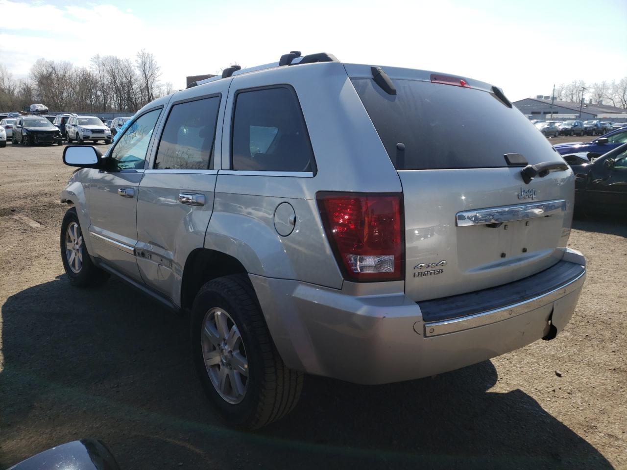 Photo 3 from auction – 2010 JEEP GRAND CHER with VIN 1J4PR5GK2AC107098
