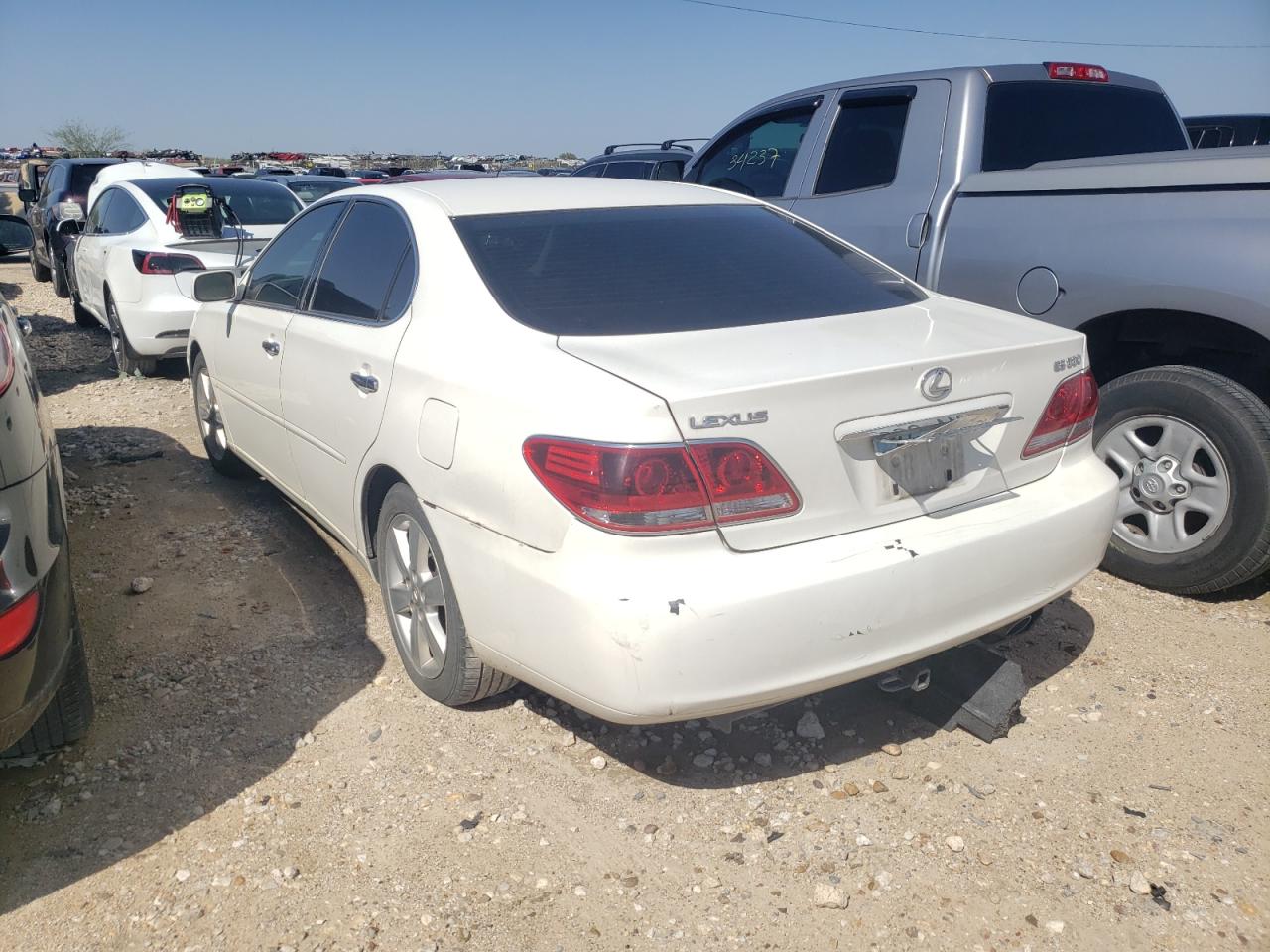 Photo 3 from auction – 2005 LEXUS ES 330 with VIN JTHBA30G755116003