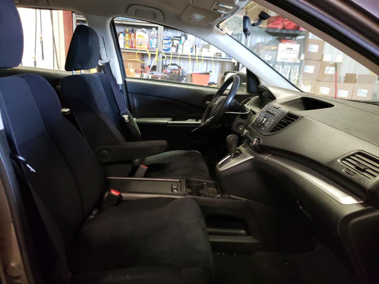 Photo 5 from auction – 2012 HONDA CR-V LX with VIN 5J6RM4H3XCL049043
