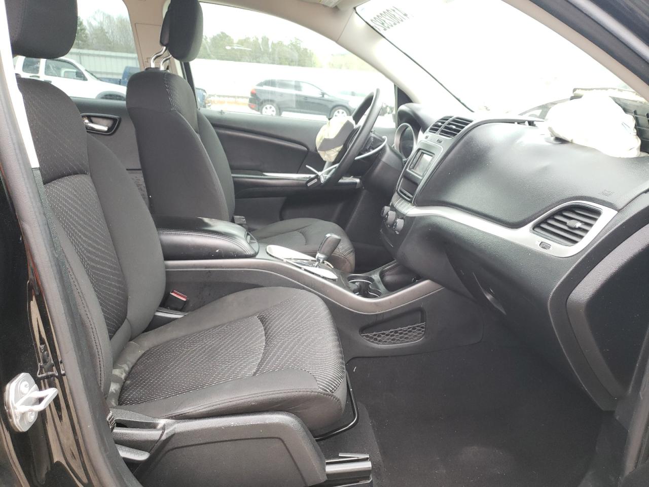 Photo 5 from auction – 2015 DODGE JOURNEY SE with VIN 3C4PDCAB8FT747670