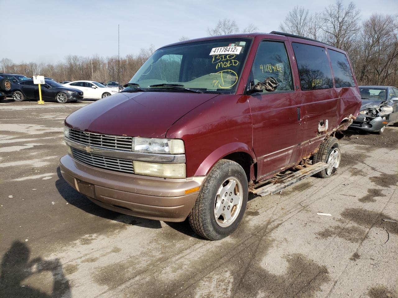 Photo 2 from auction – 2004 CHEVROLET ASTRO with VIN 1GNEL19X14B122225