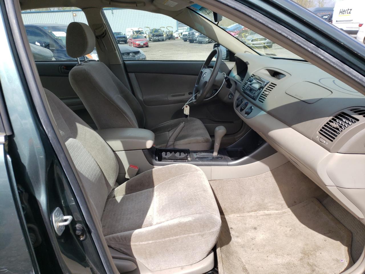 Photo 5 from auction – 2003 TOYOTA CAMRY LE with VIN JTDBE32K230174215