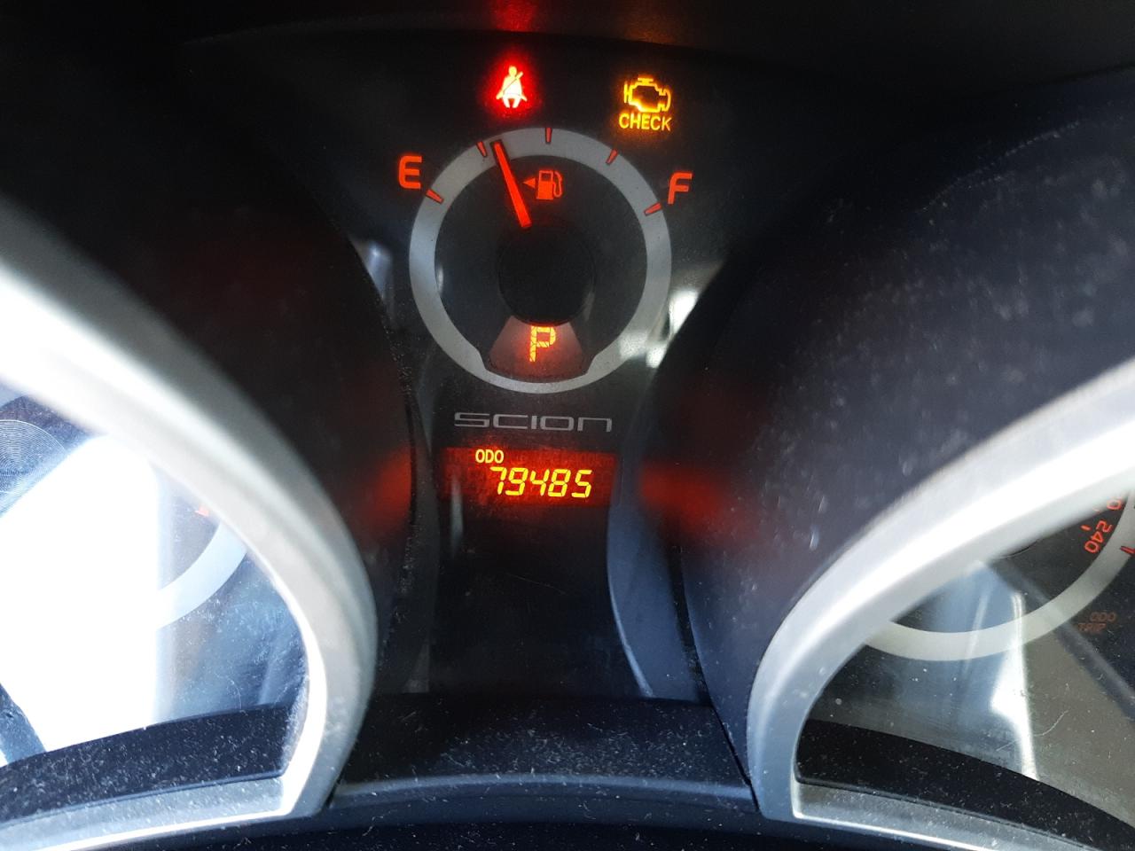 Zdjęcie 8 z aukcji – 2014 TOYOTA SCION TC z VIN JTKJF5C7XE3067390
