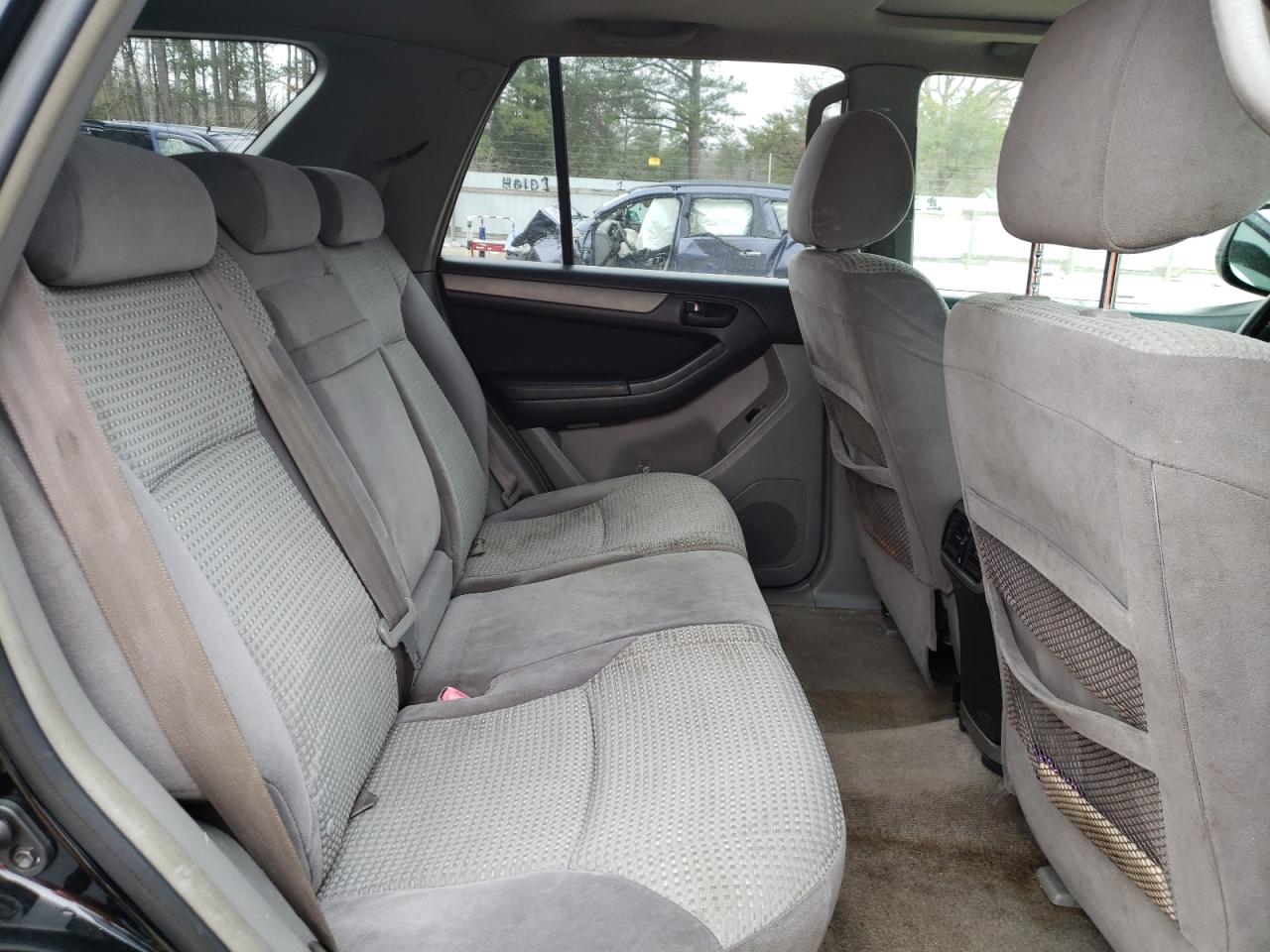 Photo 6 from auction – 2005 TOYOTA 4RUNNER SR with VIN JTEBU14R458038461