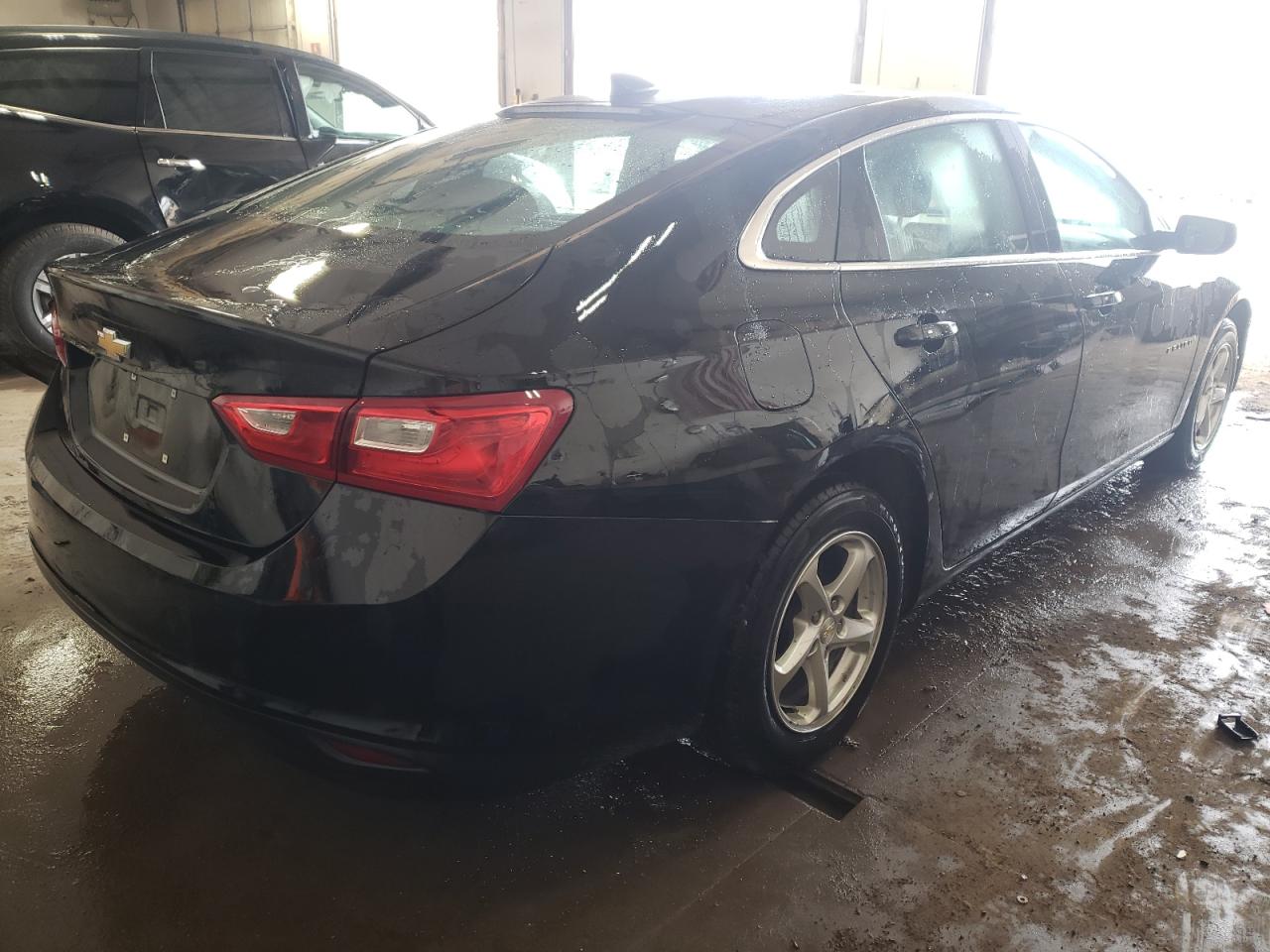 Photo 4 from auction – 2018 CHEVROLET MALIBU LS with VIN 1G1ZC5ST4JF271623