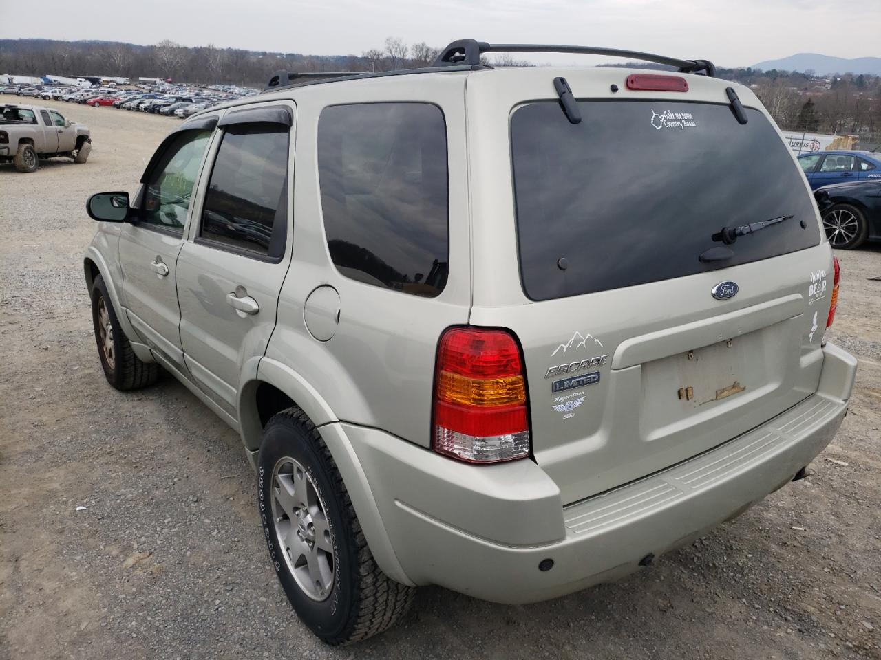 Photo 3 from auction – 2004 FORD ESCAPE LIM with VIN 1FMCU94134KB08322