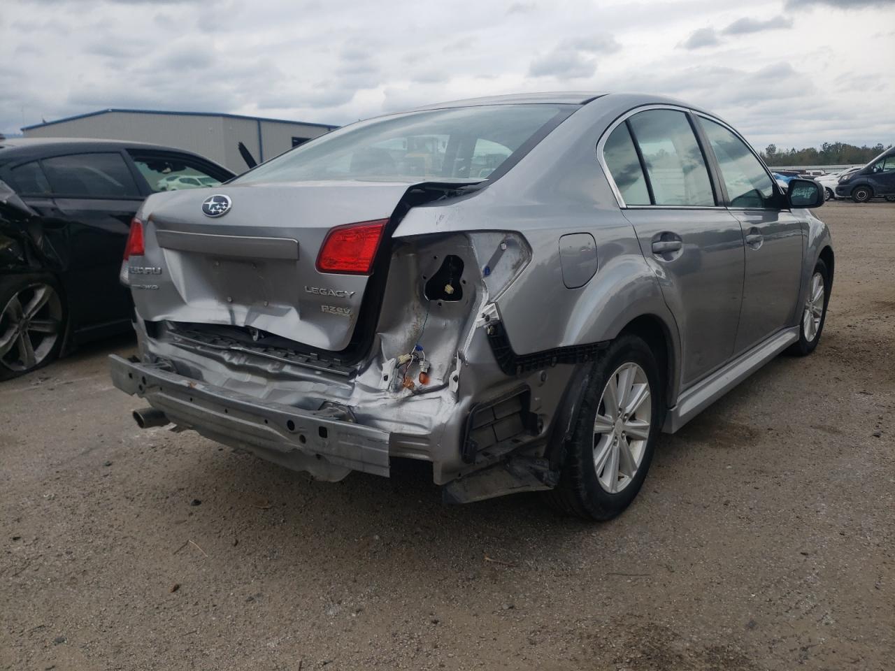 Photo 4 from auction – 2010 SUBARU LEGACY 2.5 with VIN 4S3BMBH69A3228869
